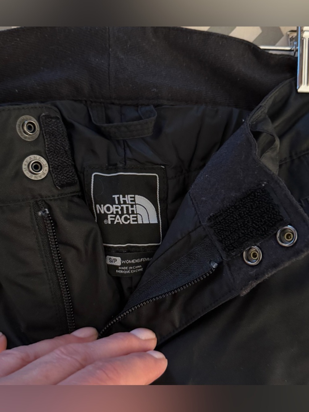 The North Face Hyvent Women’s Insulated Pants Black Small - Picture 4 of 7
